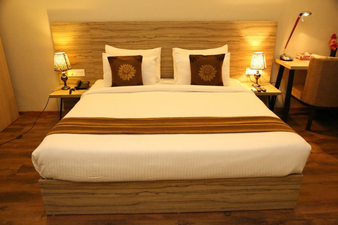 Royal Residence On Sohna Road Delhi  Luaran gambar